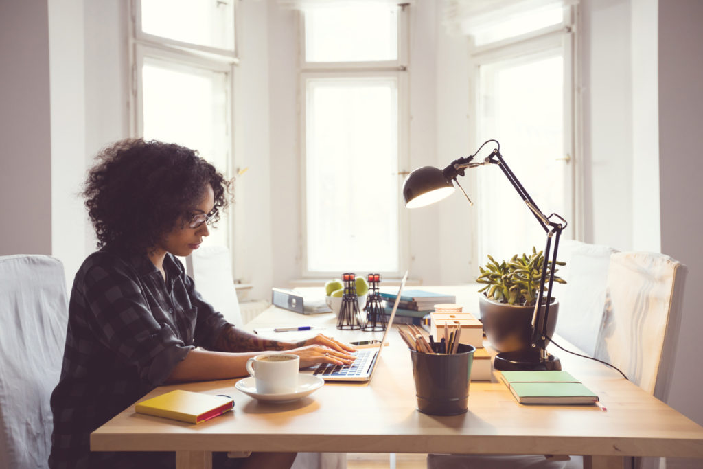 next insurance guide to contractor vs freelancer