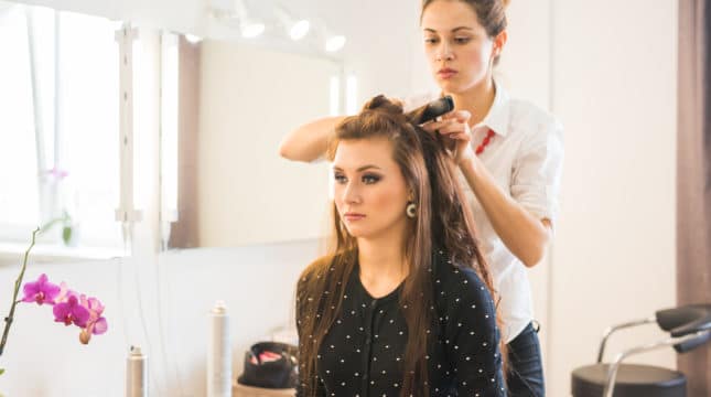 Becoming a Self Employed Mobile Hairdresser – Cutting Your Way to Success﻿