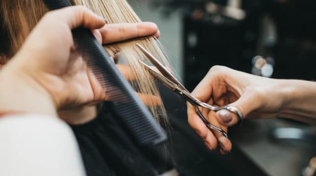 Self-employed hair stylist taxes: Write-offs for barbers, salon owners and the beauty industry