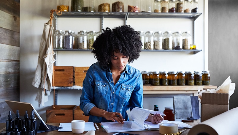 .What Is a Commercial Insurance Plan and How to Choose One for Your Small Business?