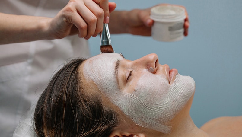 How to Become an Esthetician and Succeed