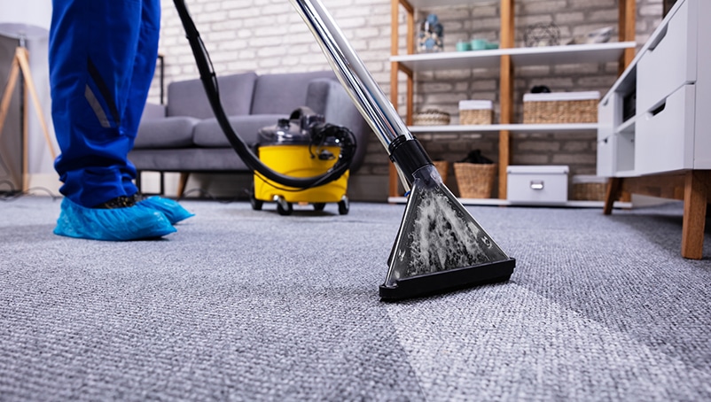 Carpet cleaner working - market your cleaning business