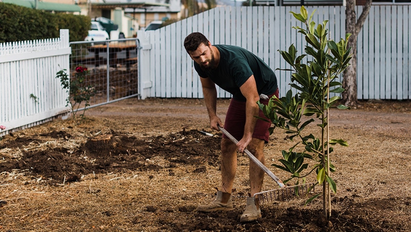 How to start a landscaping business in 5 steps