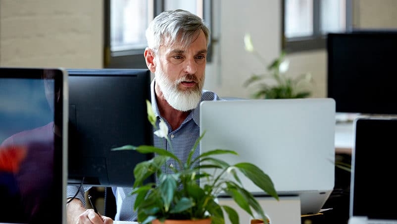 How to become an accountant