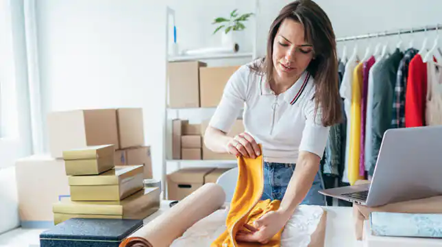 9 holiday retail planning tips to help boost small business sales