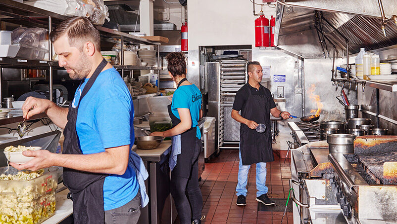 Building an effective restaurant training program