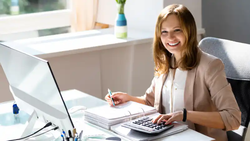 Navigate fiscal year-end with confidence: A bookkeeping checklist for small businesses