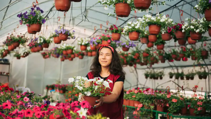 Survey: Small business owners are less confident about year-end profits